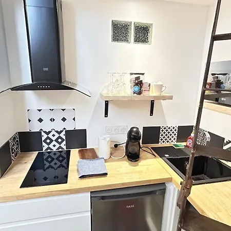 Elegant*epoxy*design&decor Apartment